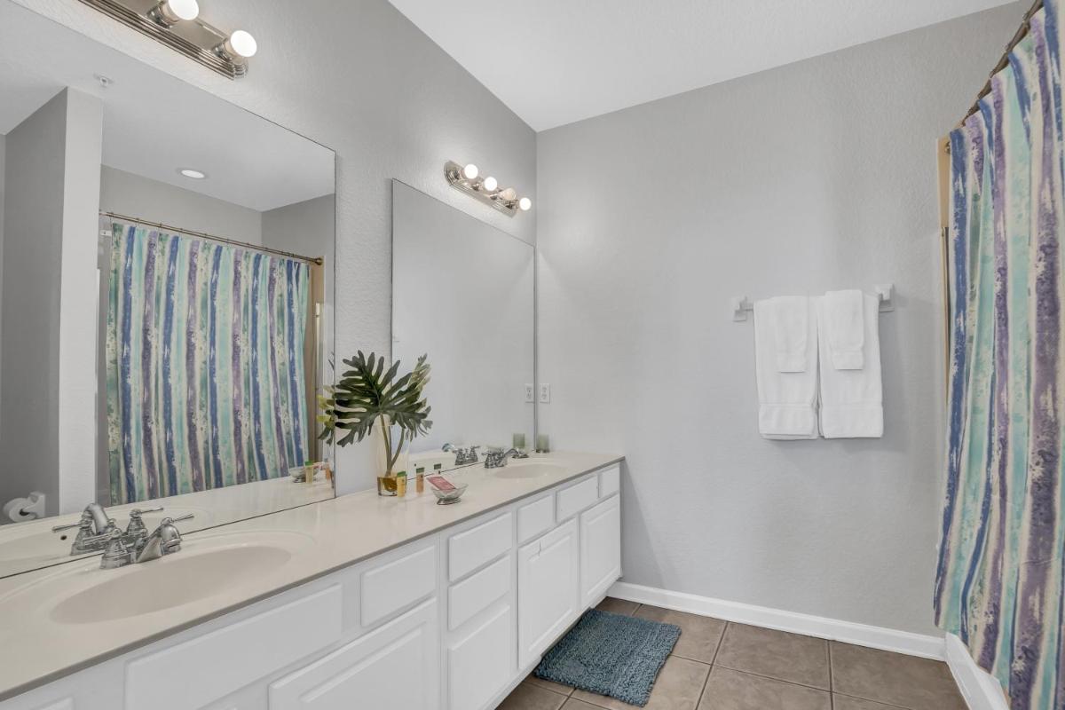 NEWLY RENOVATED Townhome, Near Universal & I-Drive - Hizvo