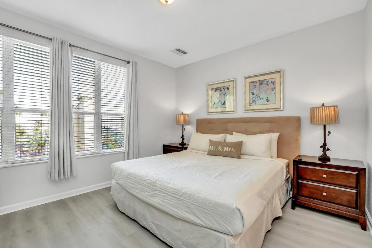 NEWLY RENOVATED Townhome, Near Universal & I-Drive - Hizvo