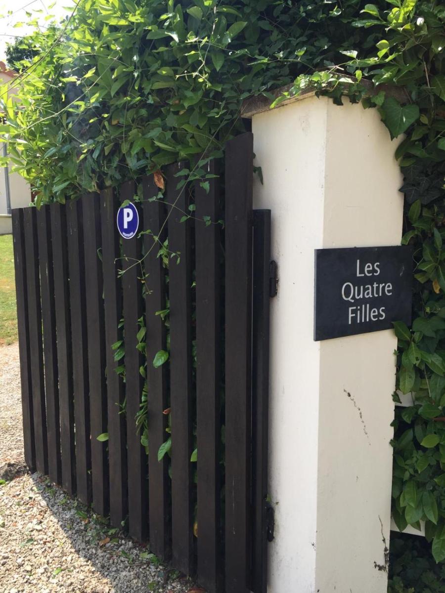 Les Quatre Filles - Entire 2 bed Apartment - Housity