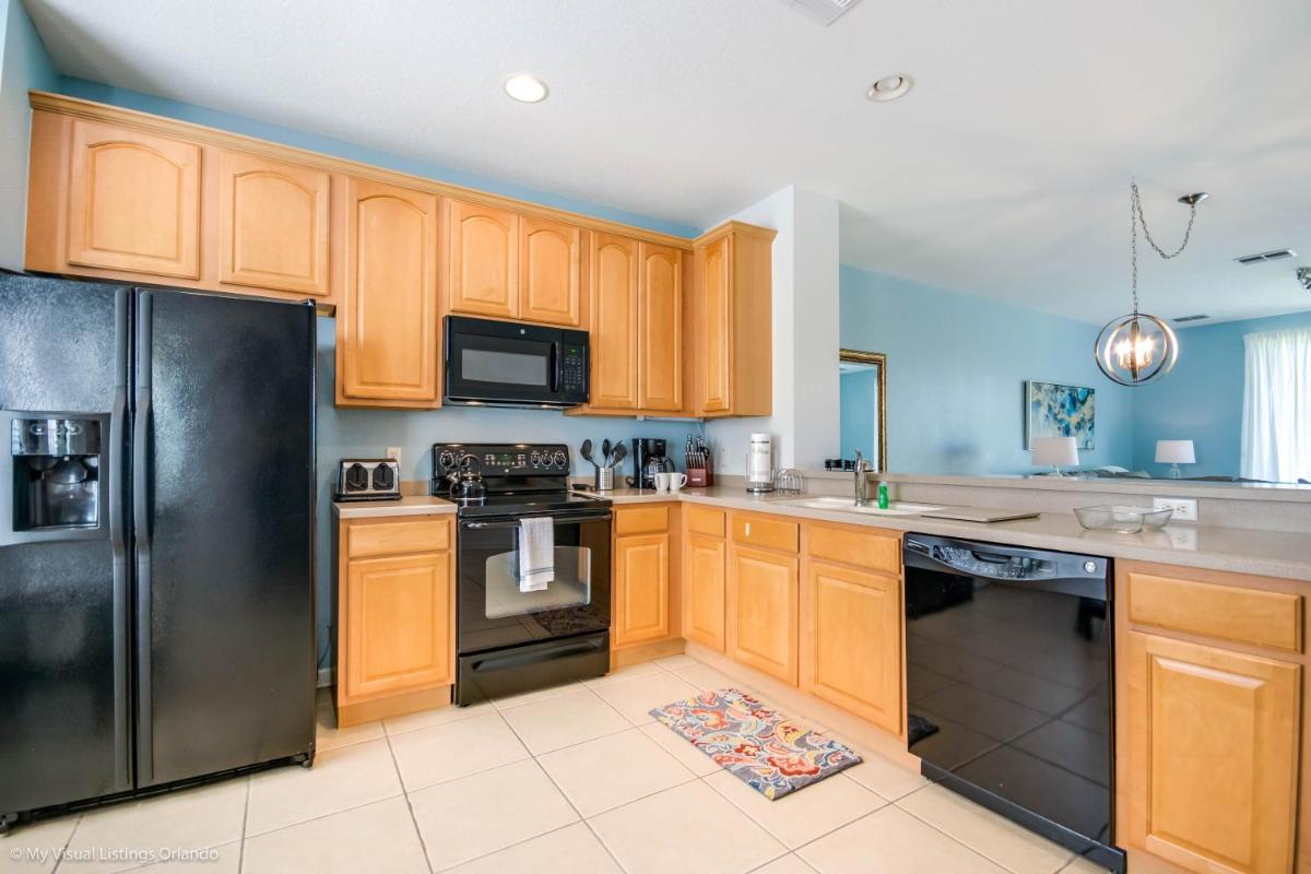 Lovely Townhome at Vista Cay Resort near WDW - Housity