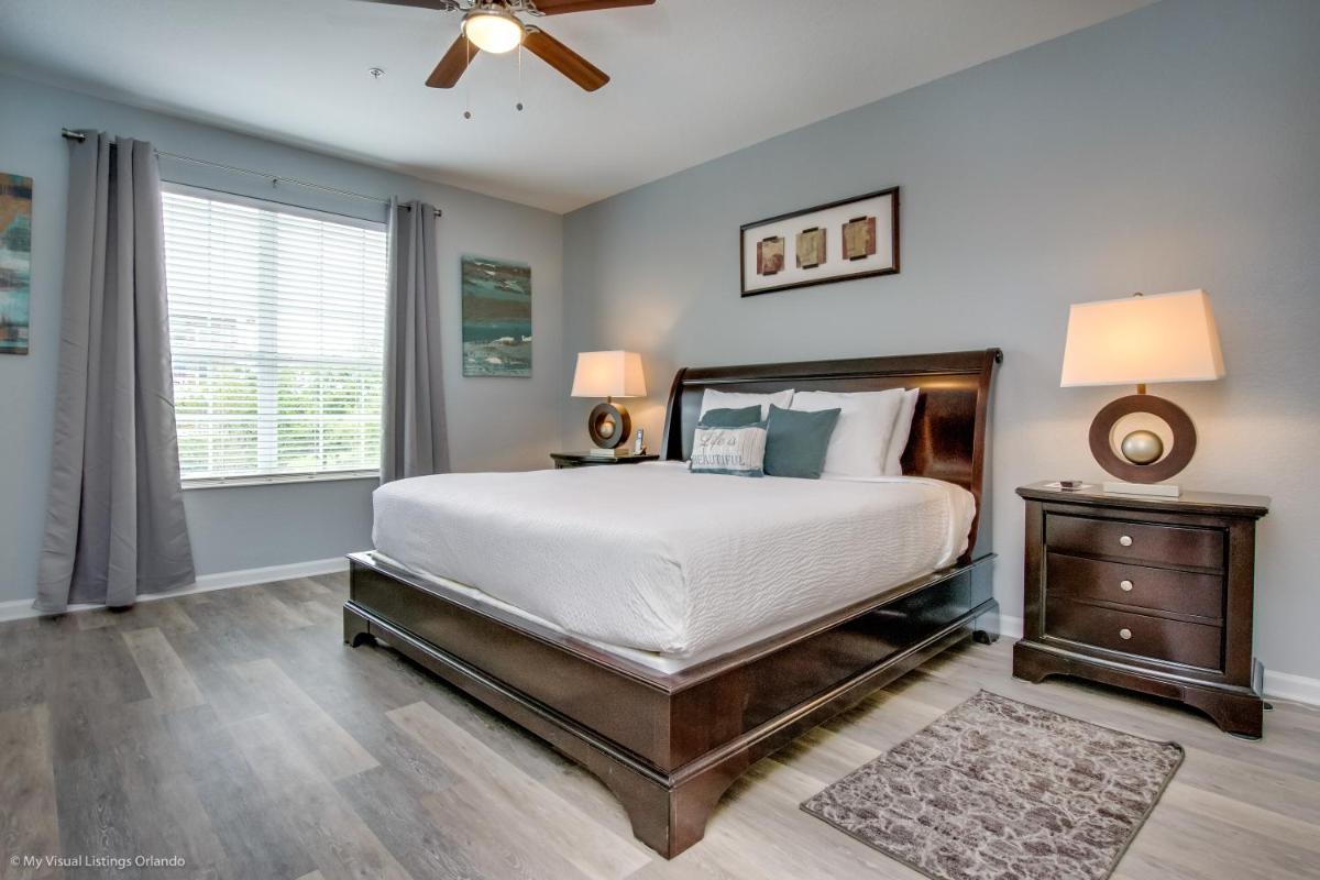 Beautiful Condo w Private Balcony Near Universal - Housity