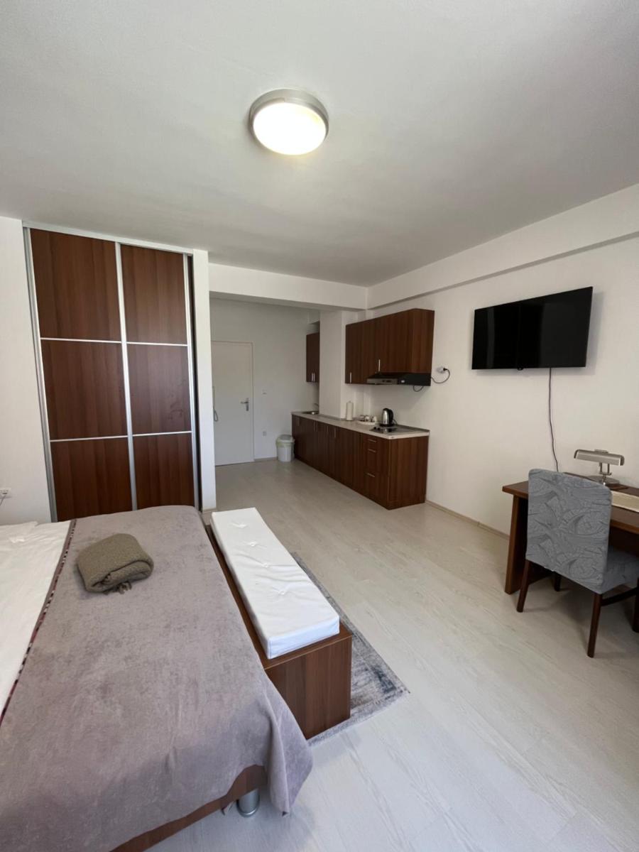 Berger Studio Apartments - Housity