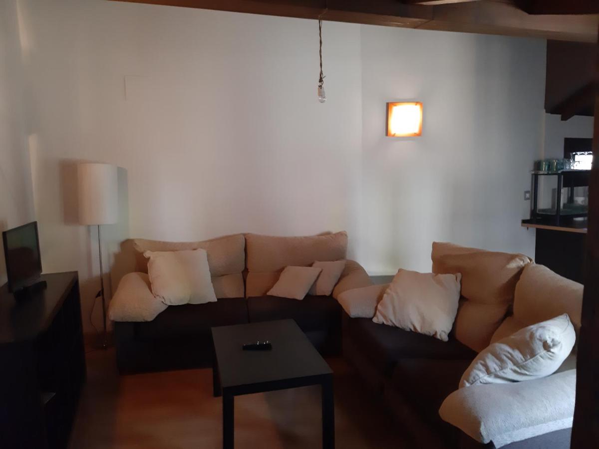 Rent Toletum - Housity