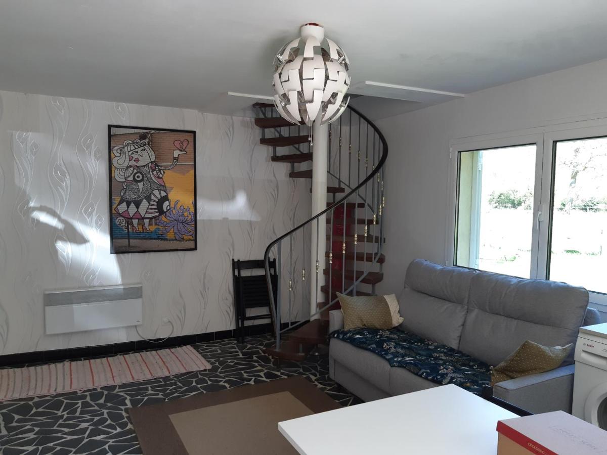 Appartement en lisière de forêt avec étang - Housity