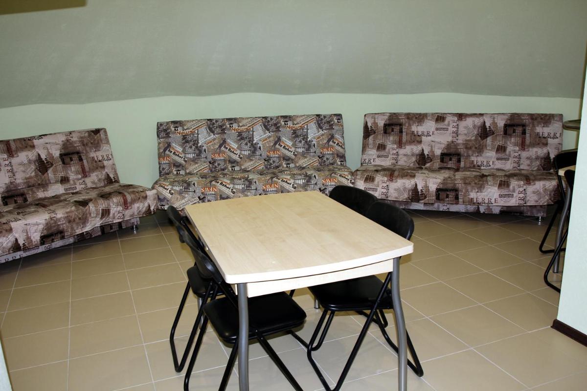 Hostel Hotsy-Totsy - Housity