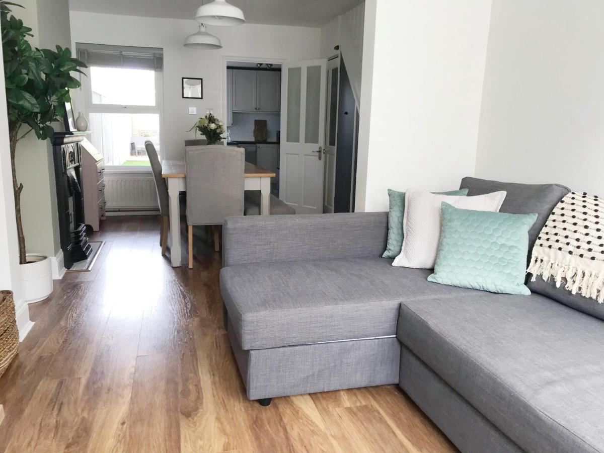 Emerson House. Close to Poole Harbour & Town Centre - Housity