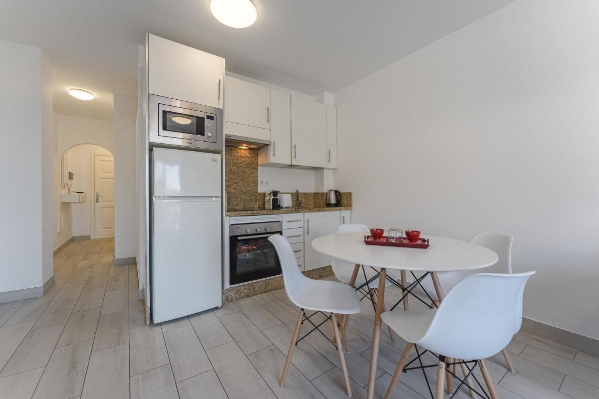 303. MODERN, SUNNY IFONCHE WITH WiFi - Housity