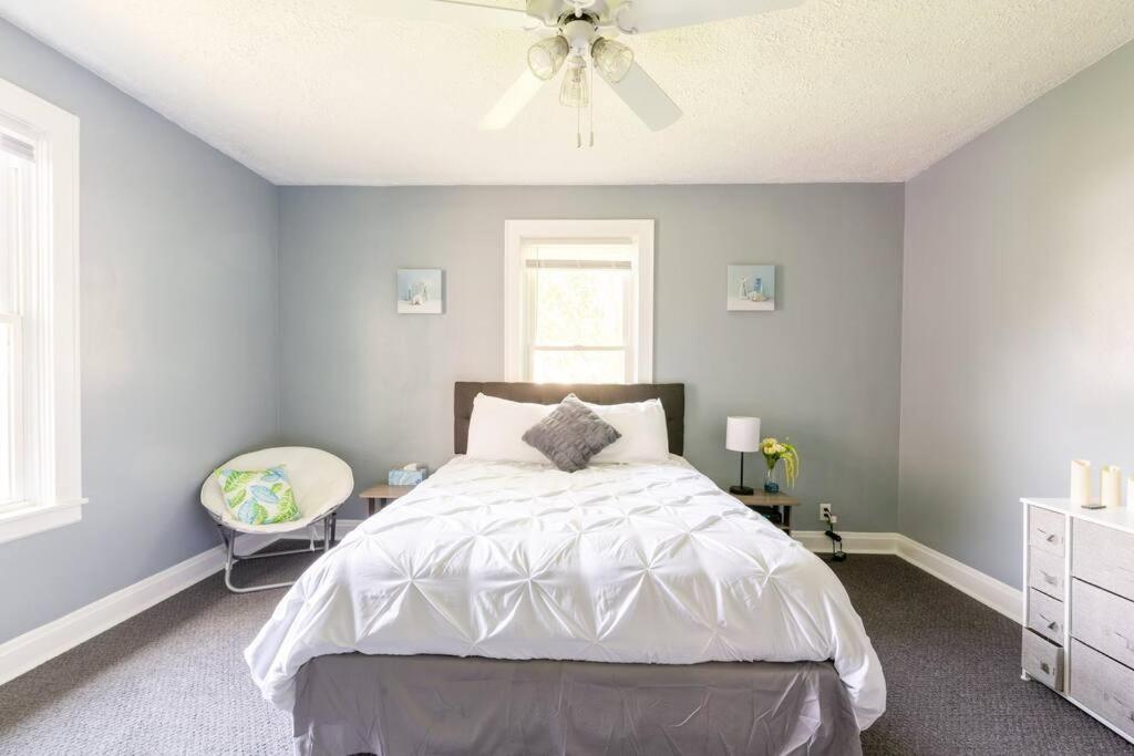 Quiet 1 Bd -10 Min to Downtown Indy & IU Methodist - Housity
