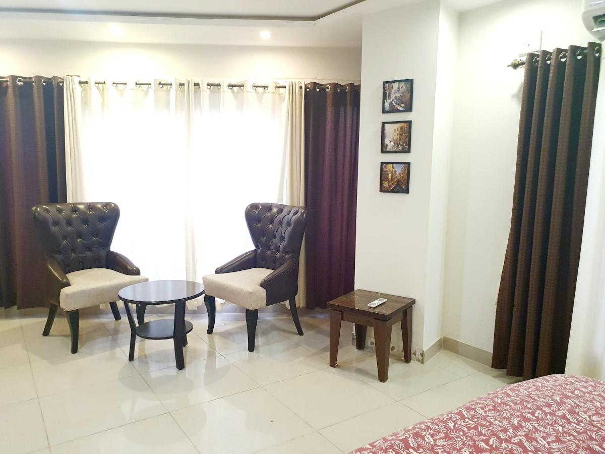 ECO FRIENDLY 1,2 Bed Apt in Civic Centre, Bahria Town - Housity