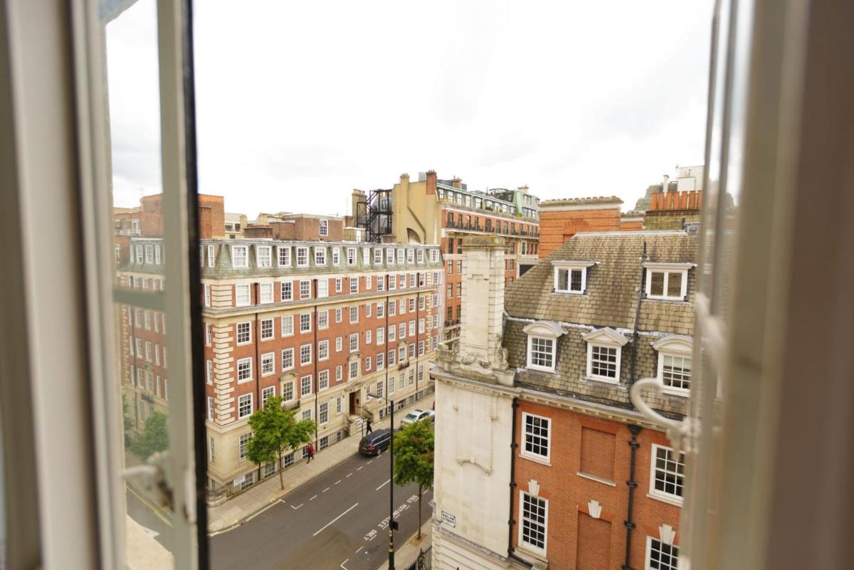 Modern Apartments at AXO Oxford Circus near The Regent's Park in London - Housity