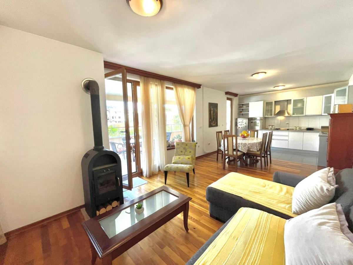Family three bedroom Apartment Mimoza 2 - Housity