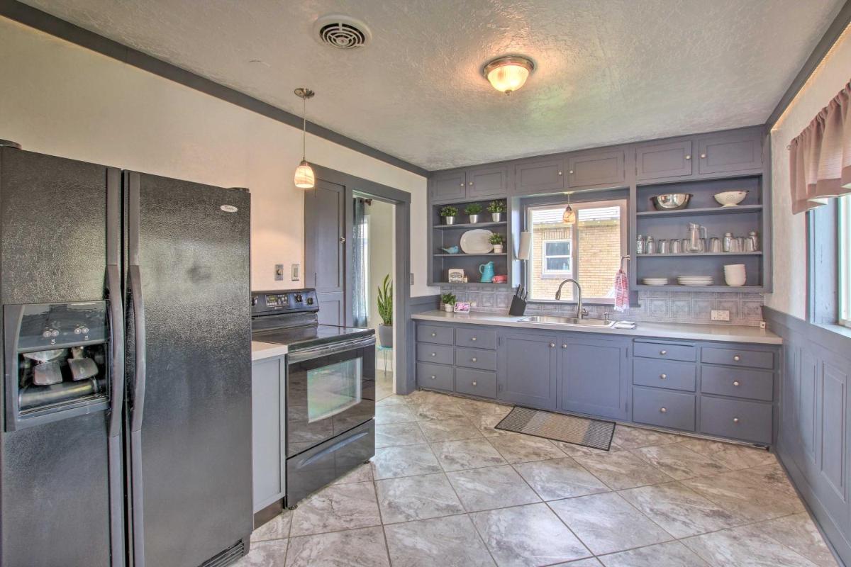 Convenient Preston Retreat with Private Yard! - Housity
