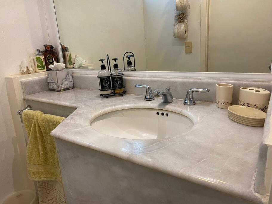 Puesta del sol 205 con acceso a marina mazatlan! - Housity