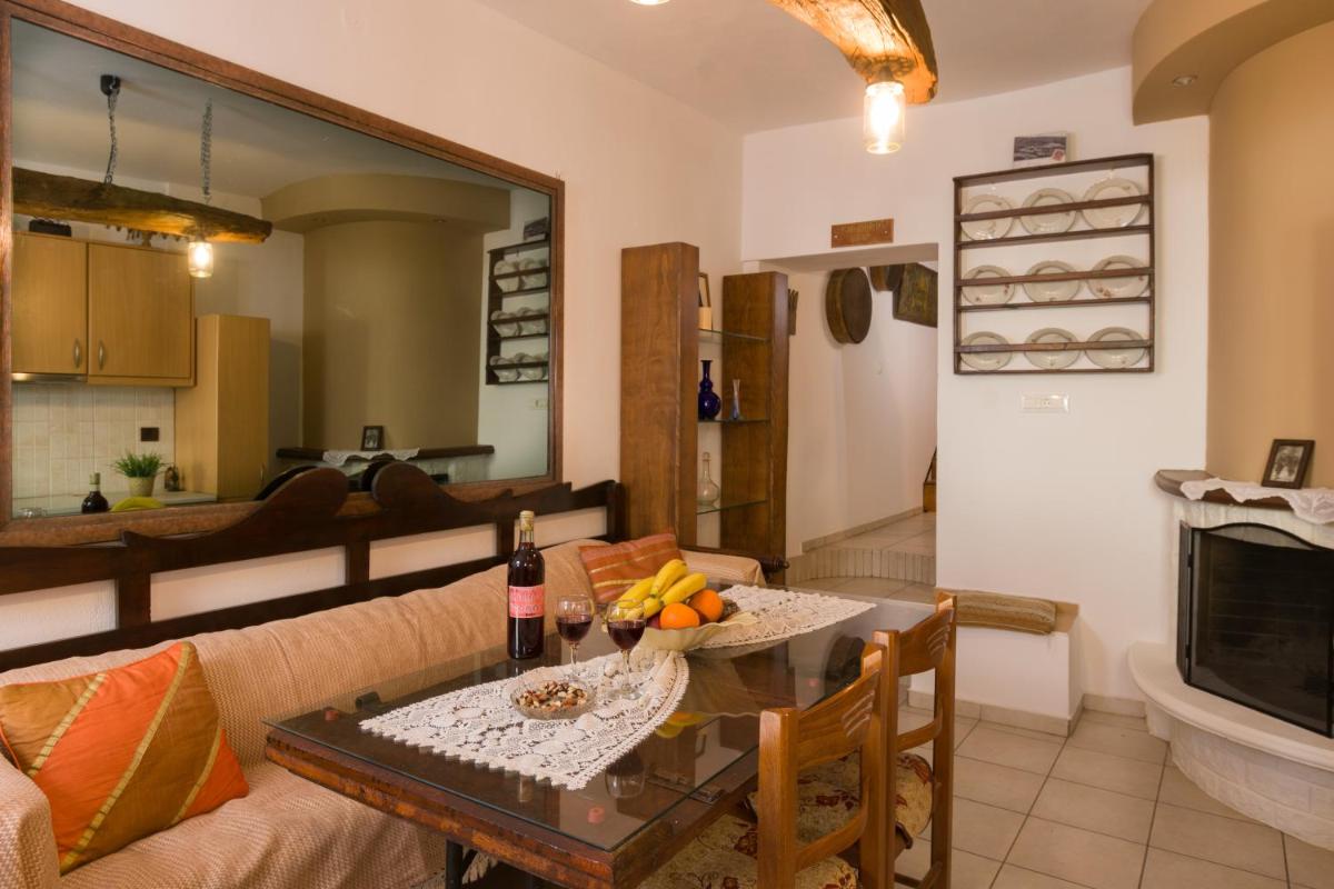 [kritsa house] - Housity