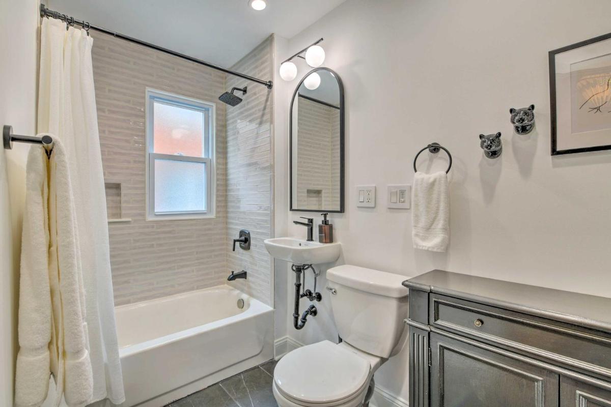 Oak Park House - 11 Mi From Downtown Chicago! - Housity