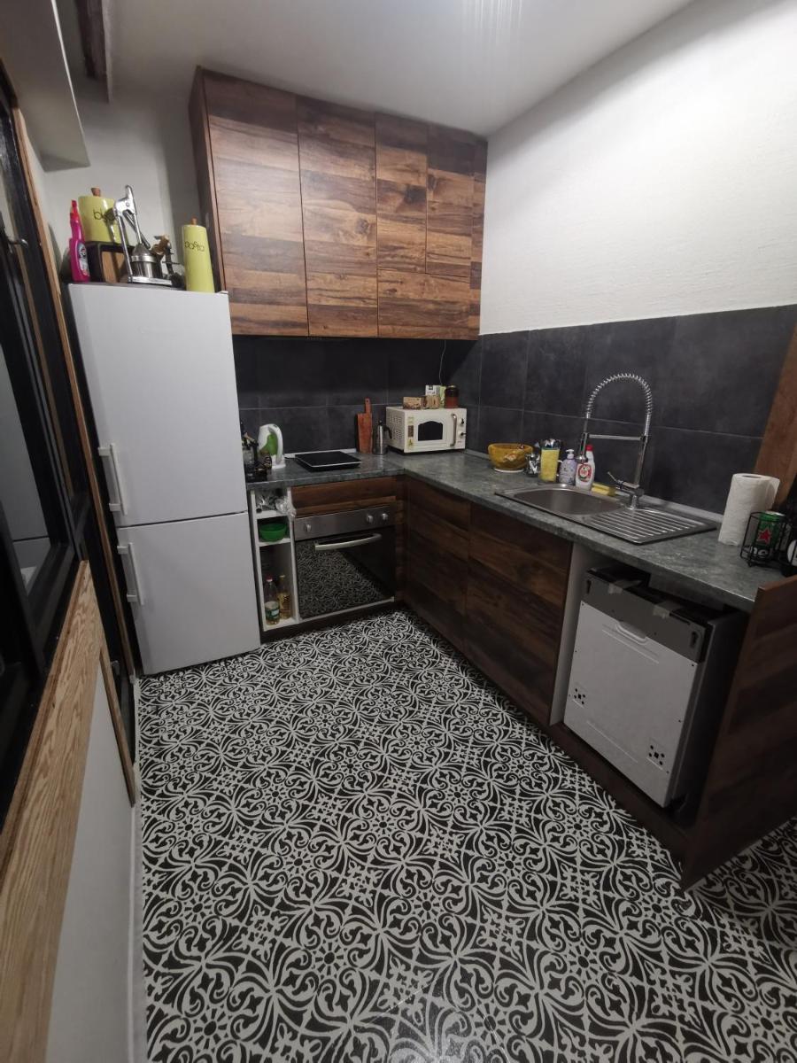 Homey art apartment next to Drujba lake Metro stations and bul.Tsarigradsko Shose - Housity