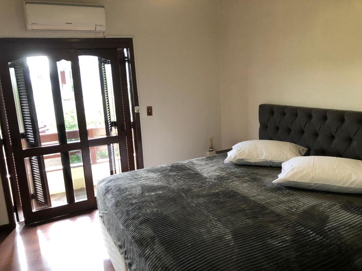 Casa ao Estilo Serrano na Grande Porto Alegre - Refúgio da Paz - Housity