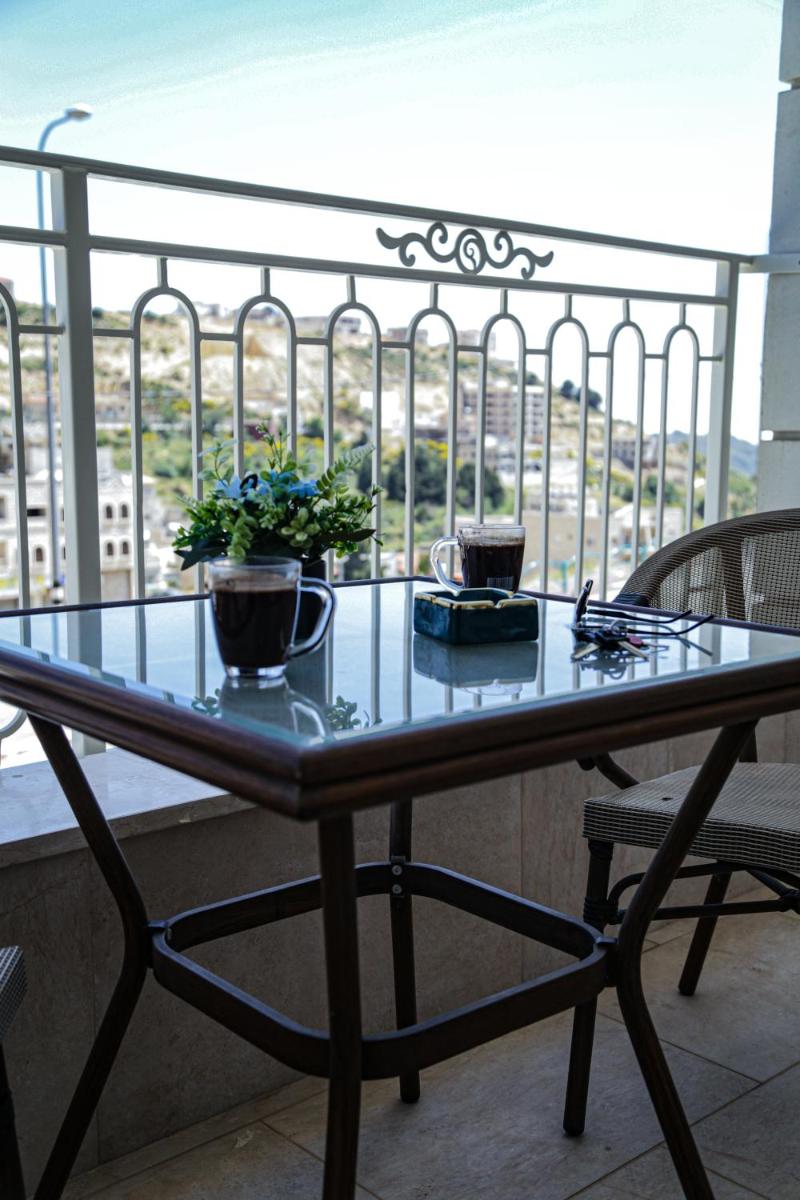 Balcony بَلكون - Housity