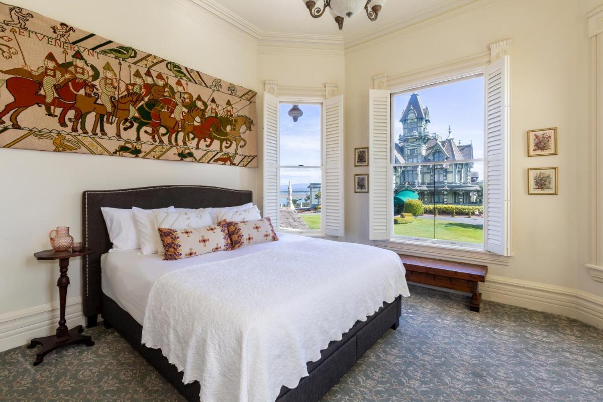 Pinc Lady Mansion - Housity