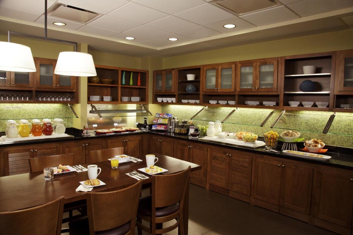 Hyatt Place Uncasville - Casino Area - Housity