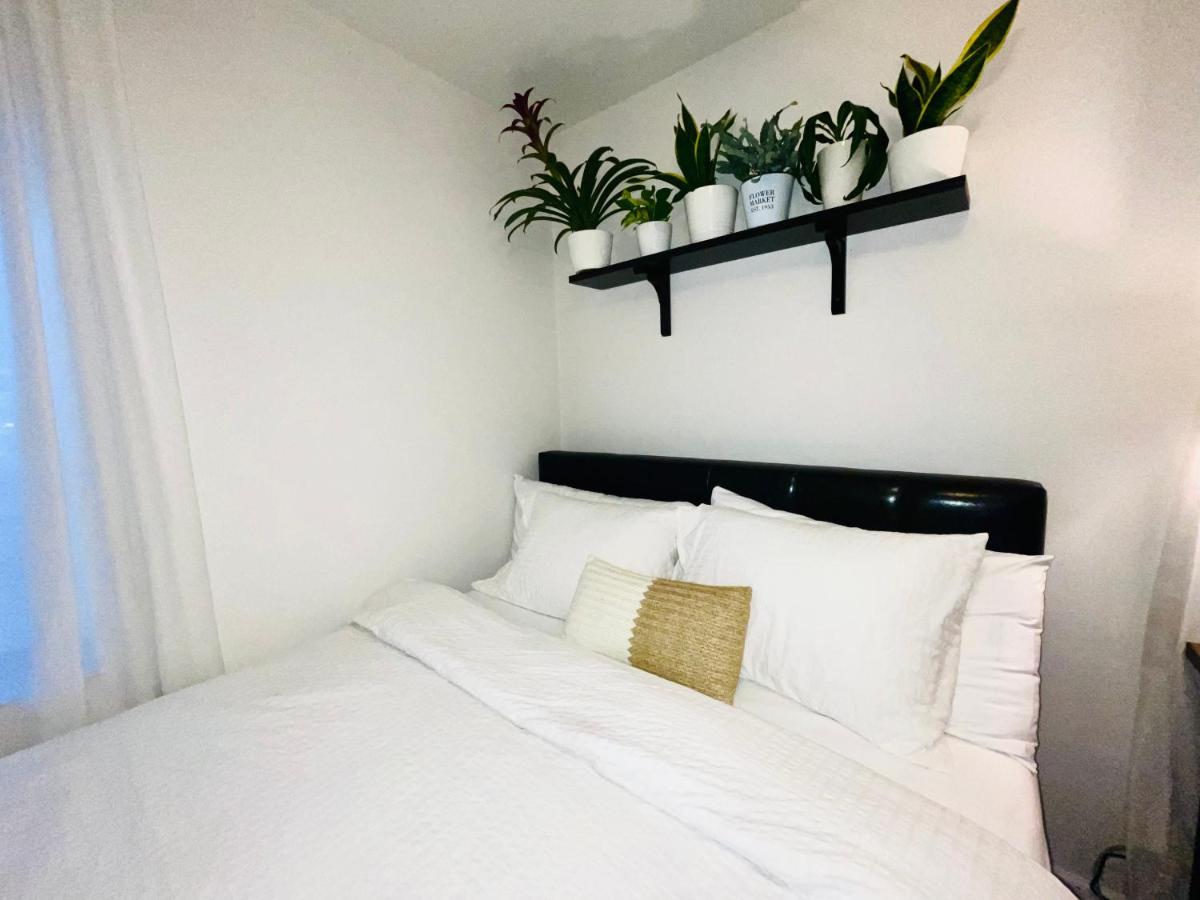 Entire house central located - Housity