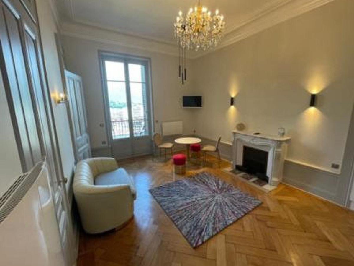 Studio Aix-les-Bains, 1 pièce, 2 personnes - FR-1-617-54 - Housity