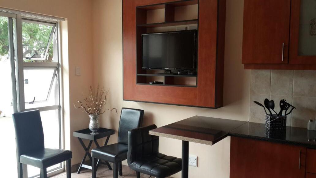 Genie's Nest 2 - Housity