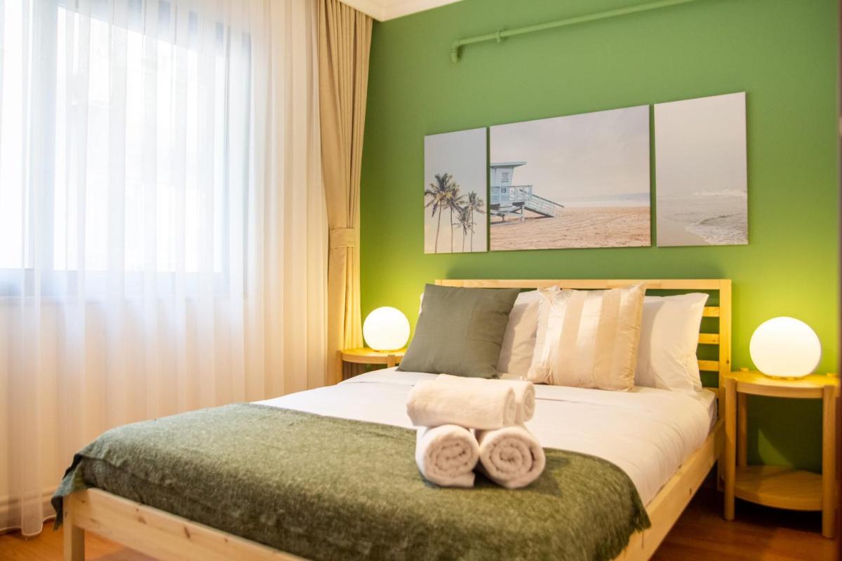 Flat with Central Location, in Karsiyaka - Housity