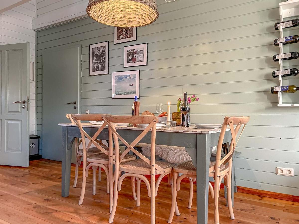 traumHaff Bootsmanns Domizil Kamin, privates NORDICSPA, Boot in Rieth am See - Housity