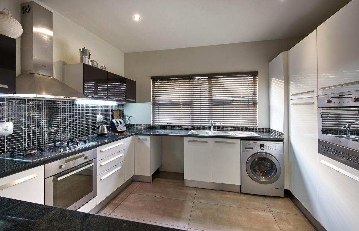 Dynasty Forest Sandown Serviced Apartments & Self Catering Hotel - Housity