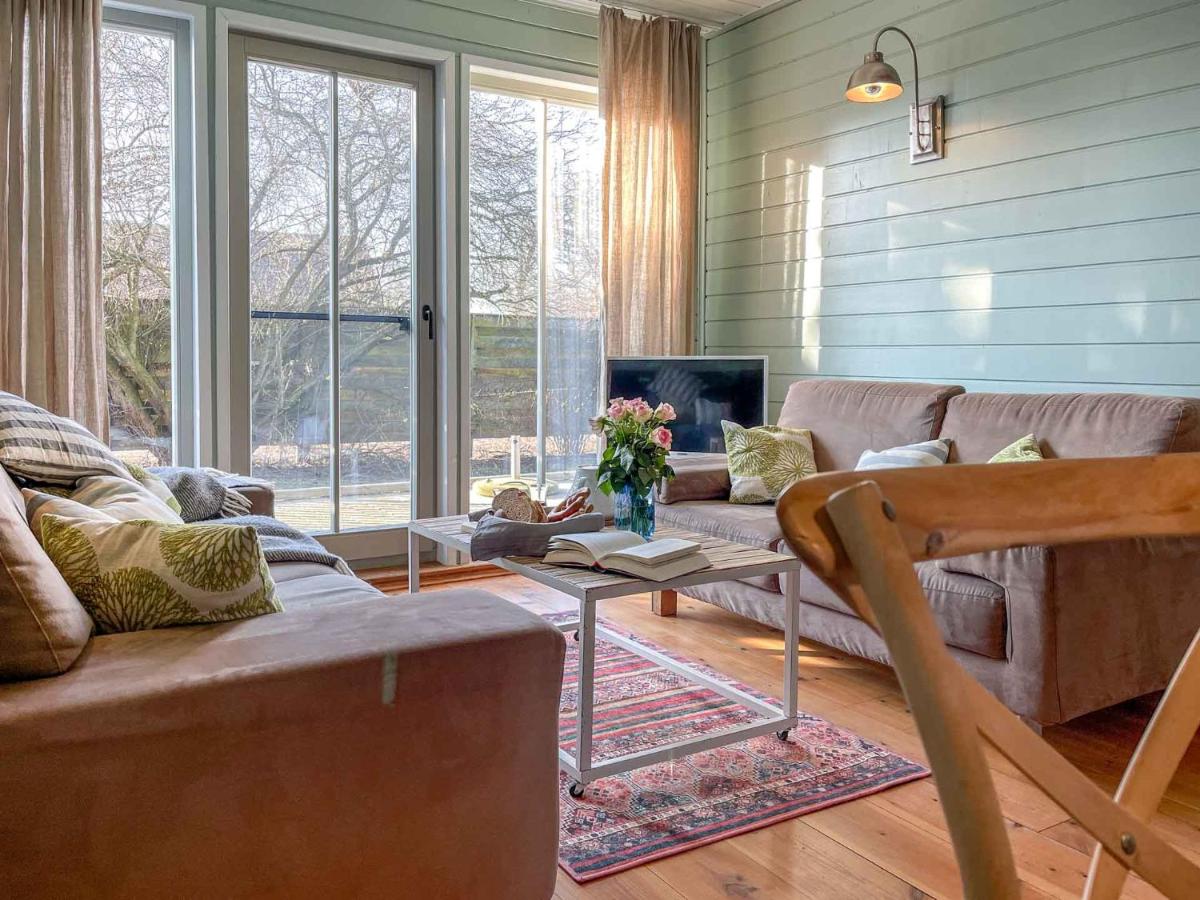 traumHaff Bootsmanns Domizil Kamin, privates NORDICSPA, Boot in Rieth am See - Housity