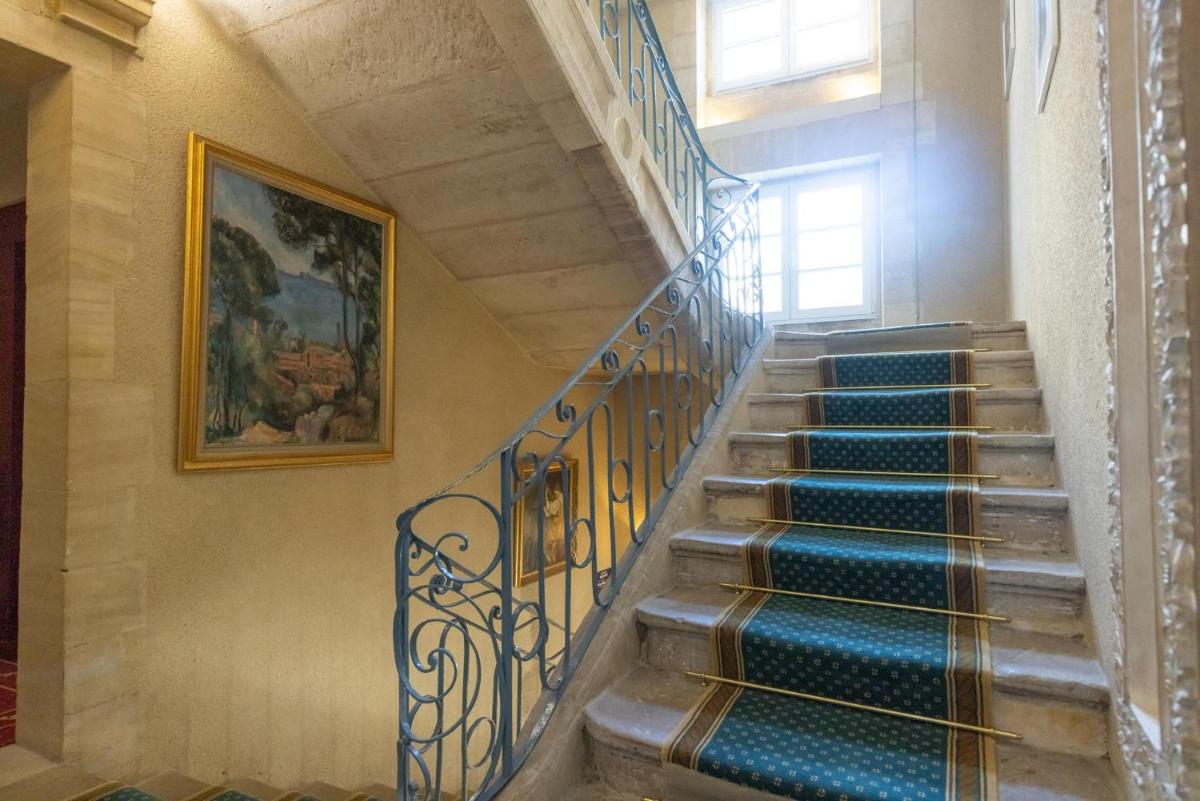 Photo de la galerie de l'établissement Grand Hôtel du Luxembourg & Spa, à Bayeux