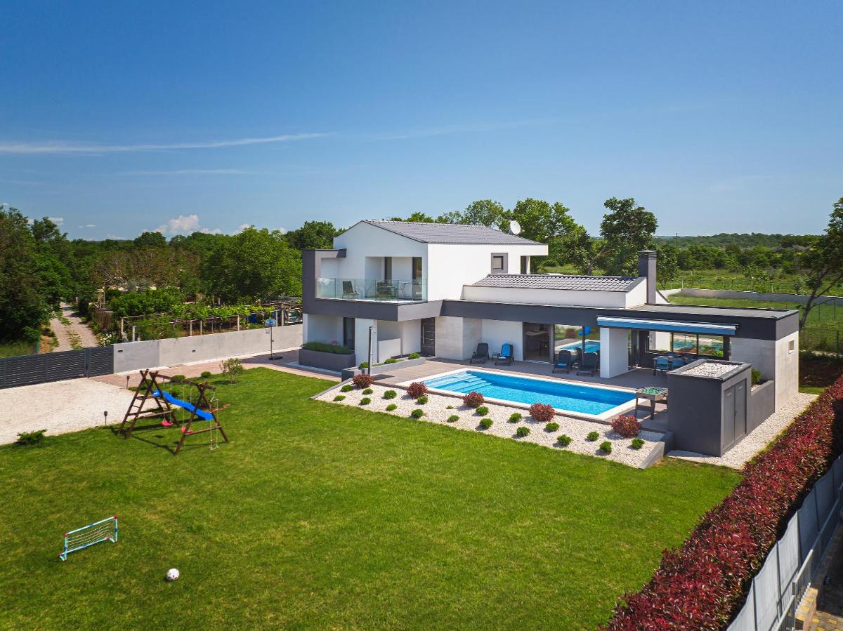 Villa Linea - Housity