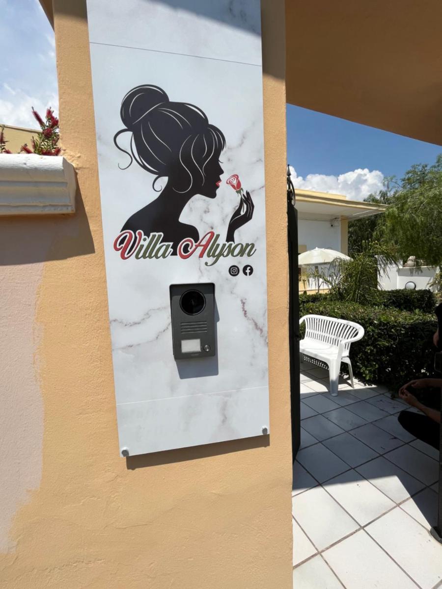 Villa Alyson - Housity