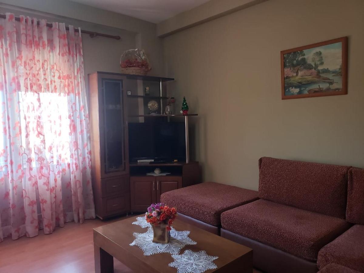 Noel's Home - Housity