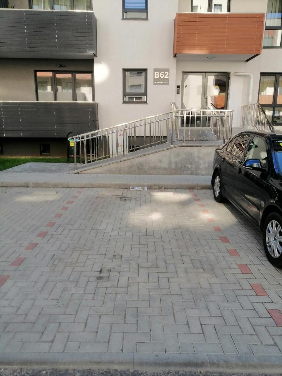 Studio 70 - Housity