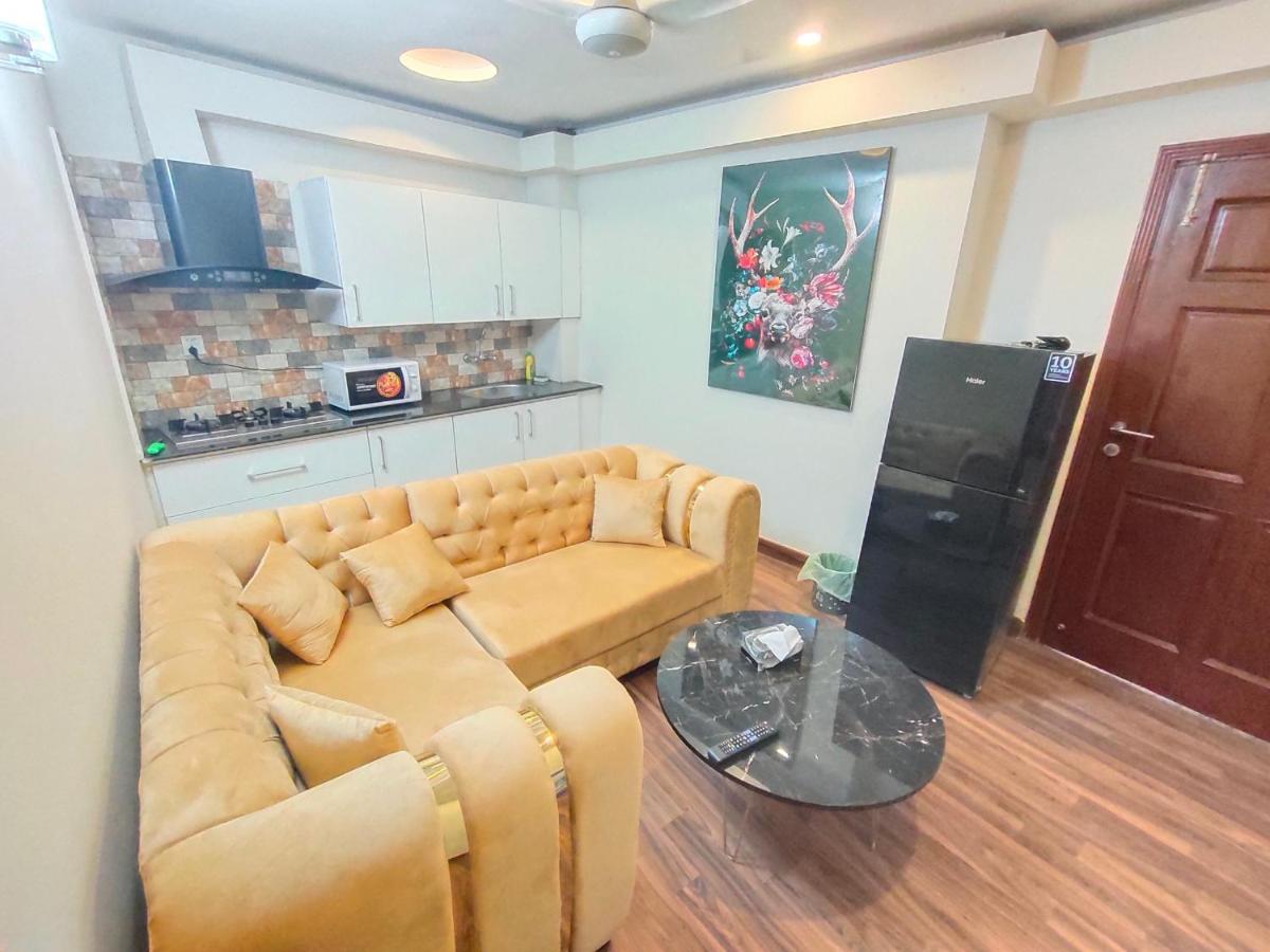 Luxurious & Comfy 1BHK Apartment, Wifi & SmartTV. - Housity