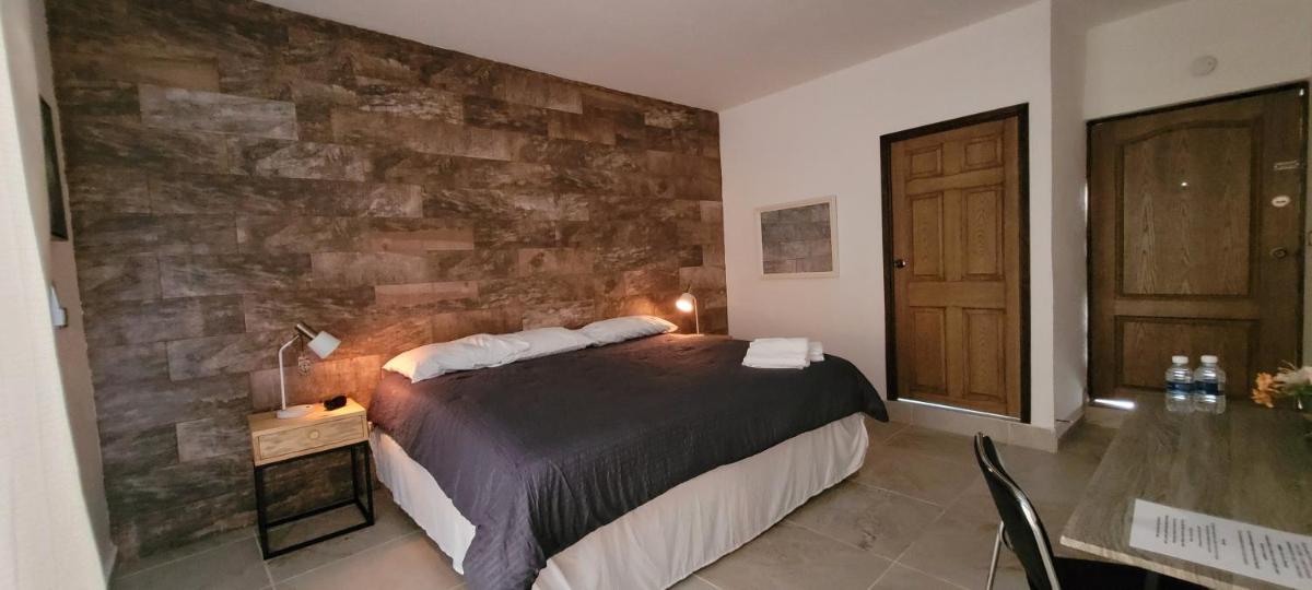 Doña Adelina House - Housity