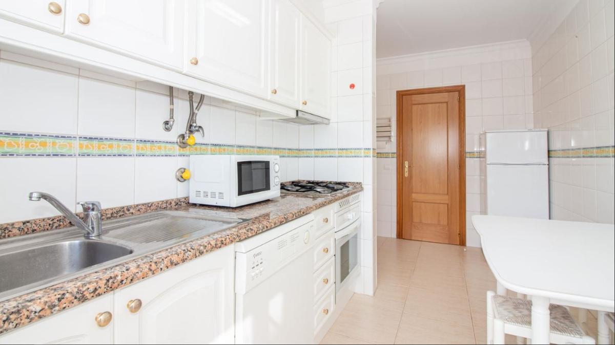 Monte Gordo Beach Apartment - Hizvo