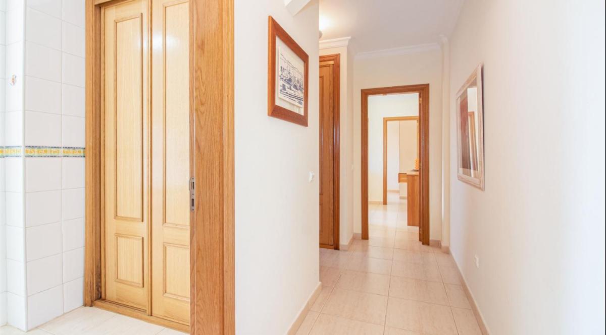 Monte Gordo Beach Apartment - Hizvo