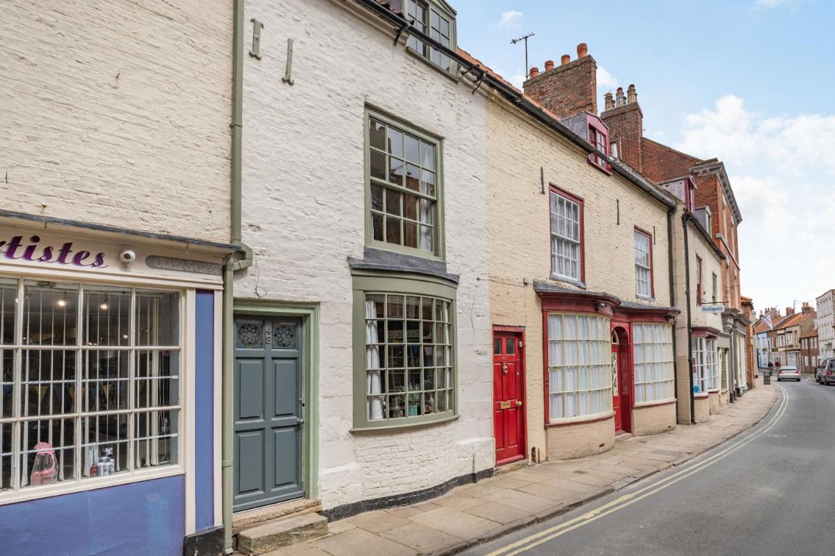 48 High Street - Housity