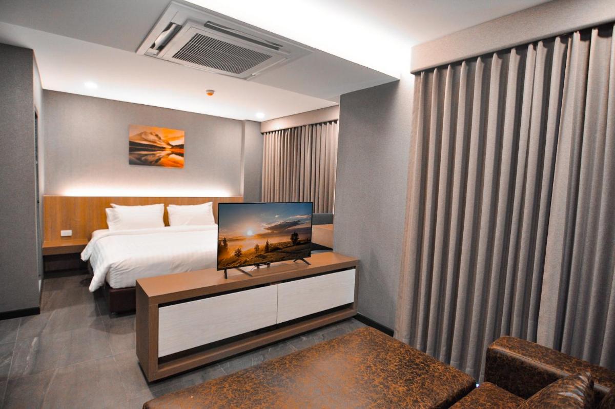 The S Block Condotel - Housity