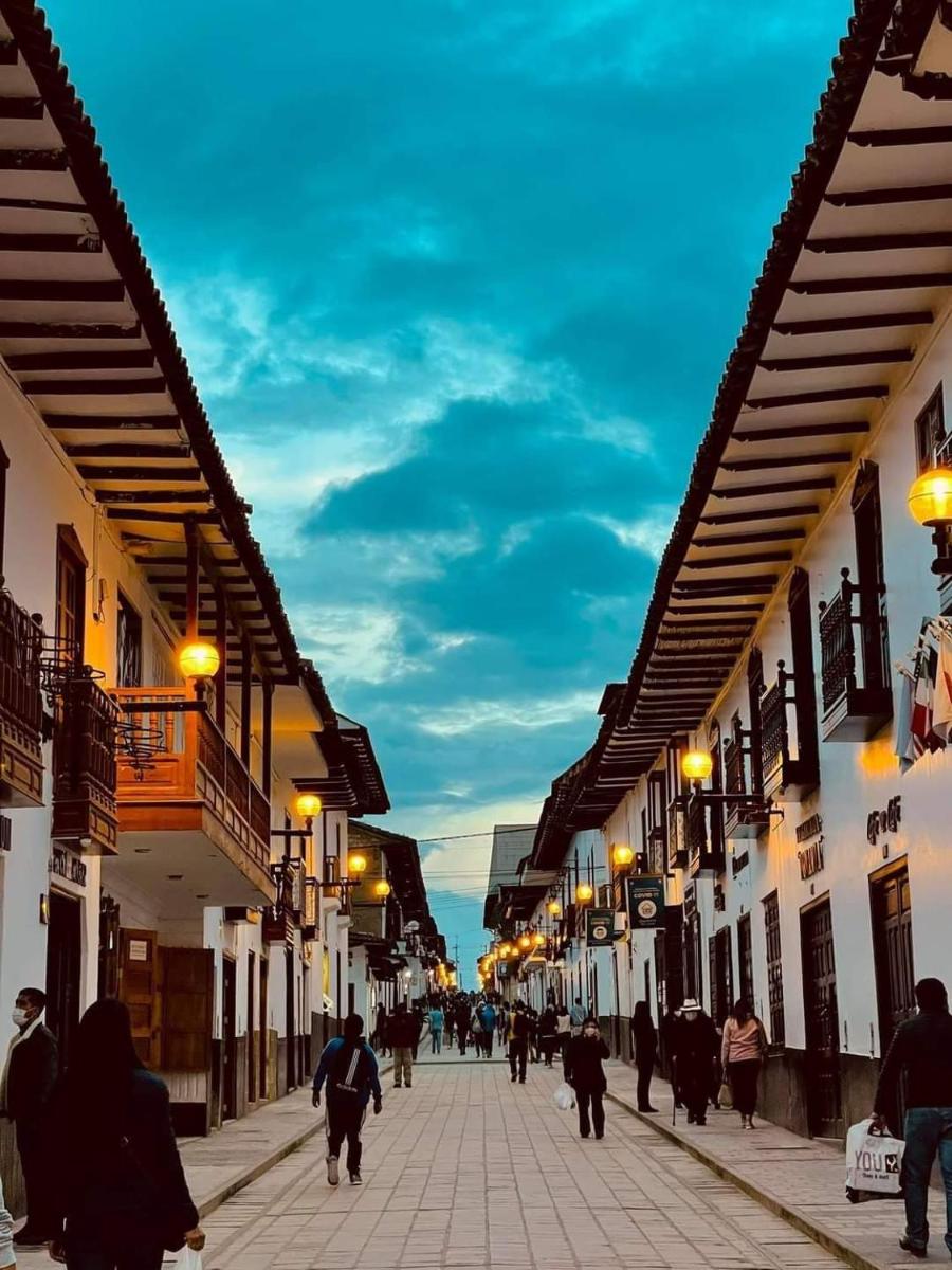 Hotel Ñuñurco Travellers - Housity