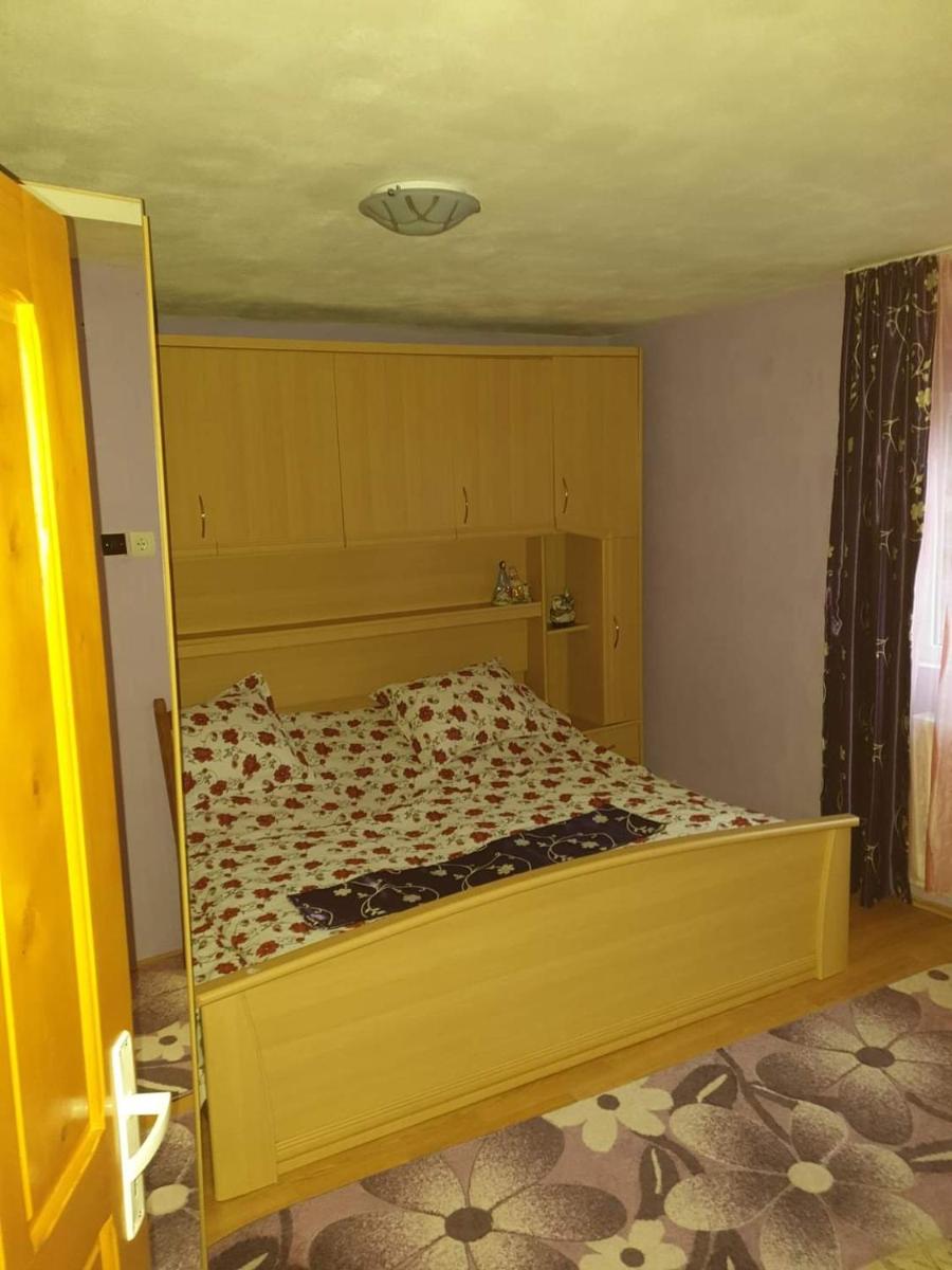 Cabana Claudiu - Housity