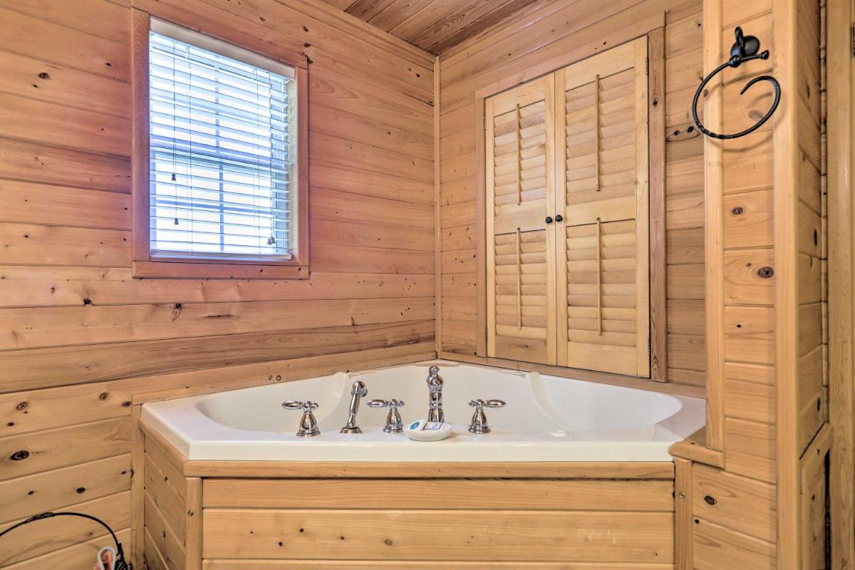 House with Dock and Slide Situated on Lake Sinclair! - Housity