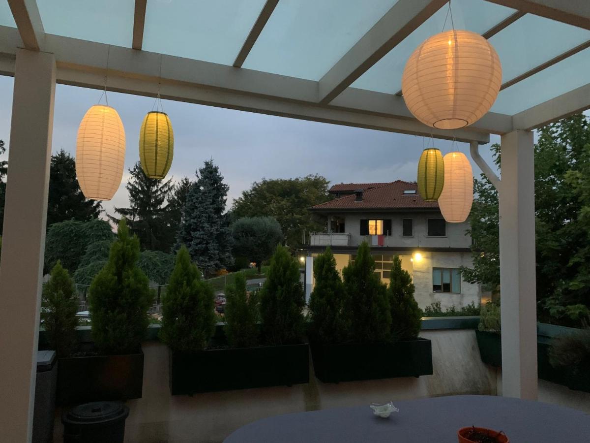 Near Como, charming apartment with fireplace - Housity
