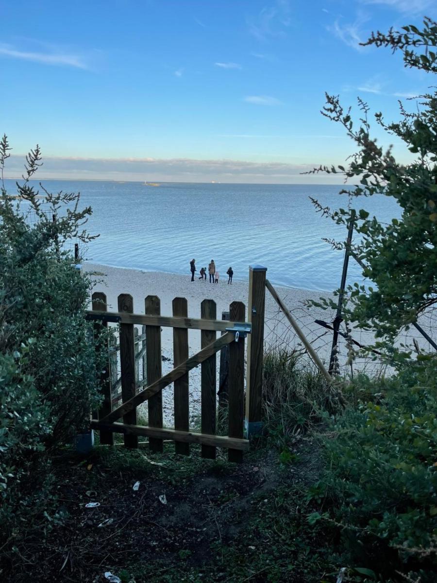 Villa de charme face à l'océan, sur une Ile avec accés direct plage - Housity