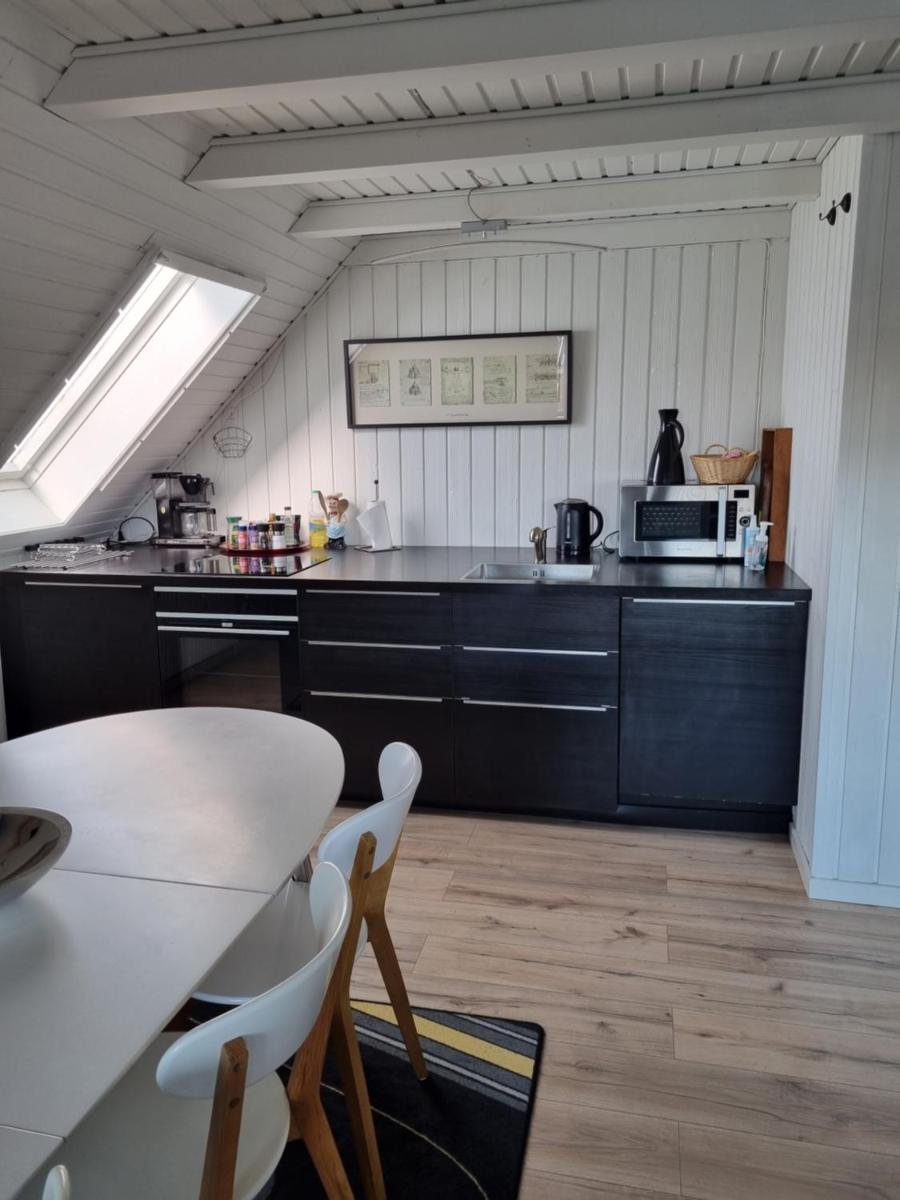 Surfers lounge - Housity