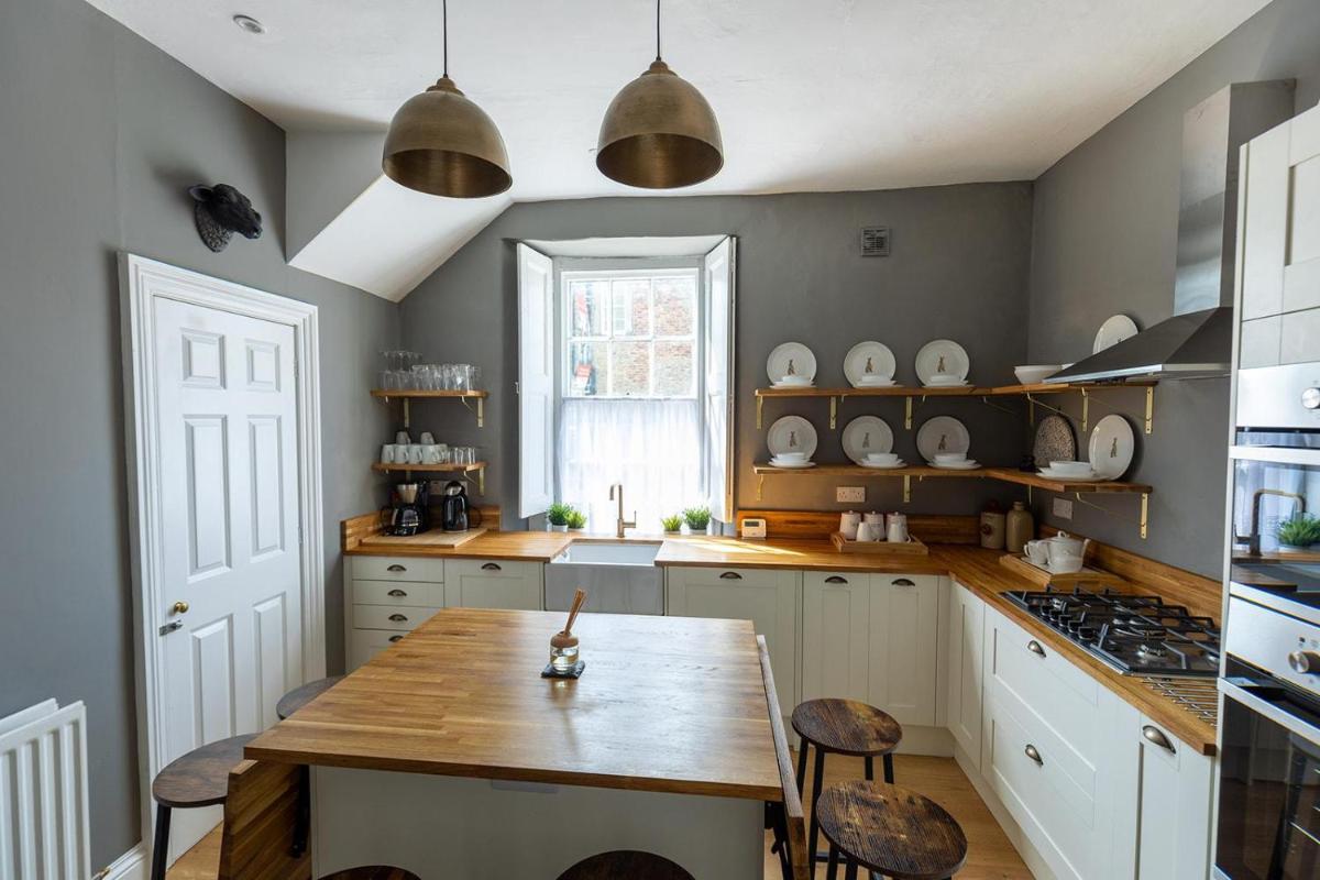 DUNDAS COTTAGE - Beautiful Spacious 3 Bed Cottage in Richmond, North Yorkshire - Housity