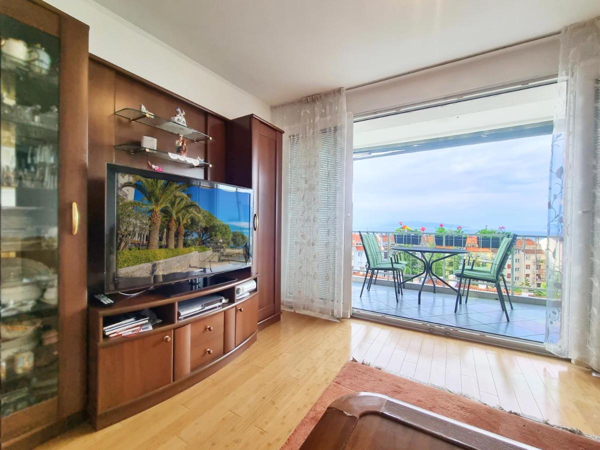 Apartment Rijeka with sea view - Housity